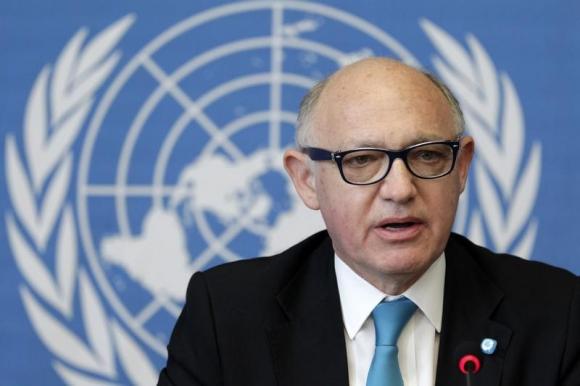 Argentina's Foreign Minister Hector Timerman addresses a news conference about a resolution on the effects of so-called ''vulture funds'' during the 27th Session of the Human Rights Council in Geneva September 26, 2014.