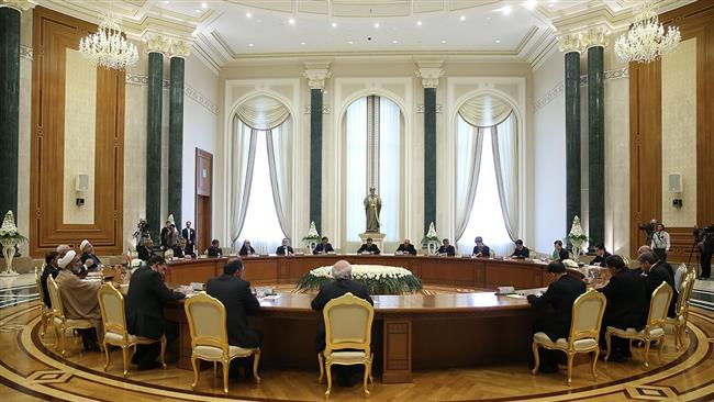 A view of a joint high-level meeting between the Iranian and Turkmen delegations in Ashgabat to discuss economic ties, March 11, 2015 