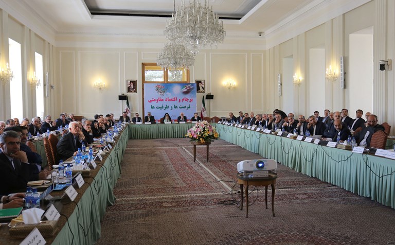 “Conference on JCPOA and Resistance Economy, Opportunities and Capacities” (13)