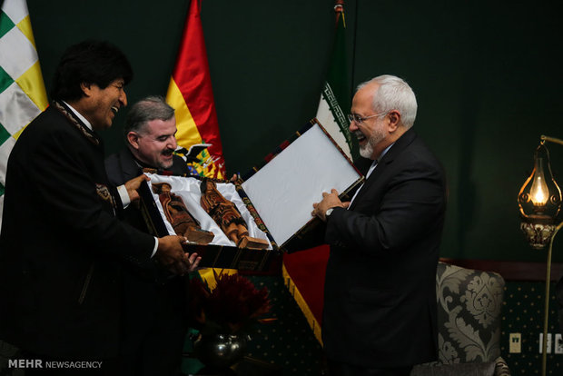Bolivian pres., Iran's FM meet (9)