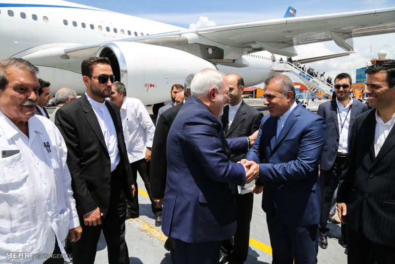 Zarif arrives in Cuba (6)