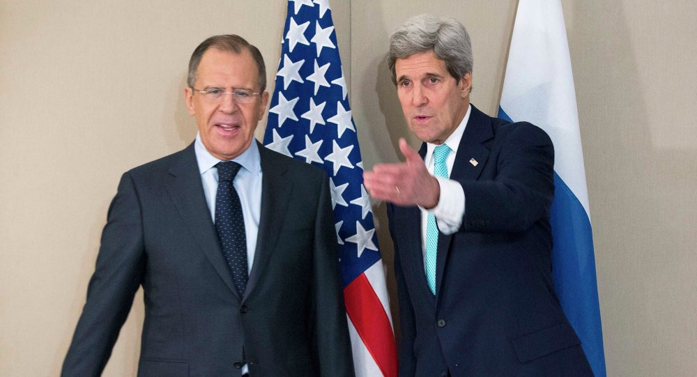 Russian Foreign Minister Lavrov (L)  & US Secretary of State Kerry (R) 