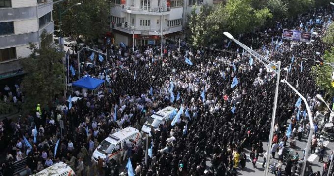 Iran holds funeral for Mina victims