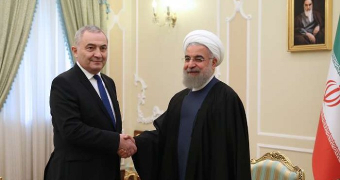 Iran President Rouhani meets Romanian FM in Tehran