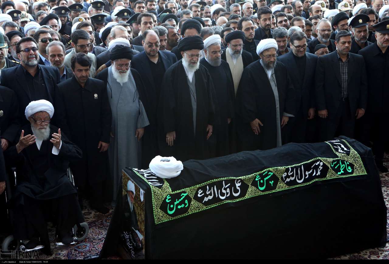 Supreme Leader leads prayers for late Ayatollah Vaez - The Iran Project