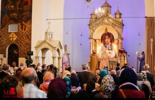Iran Armenians mark 101st anniversary of Armenian Genocide