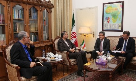 Iran's deputy FM Amir-Abdollahian and Swiss Deputy Foreign Minister Yves Rossier met in Tehran on Mon. and discussed the latest developments in the region, especially in Iraq, Syria and Yemen.