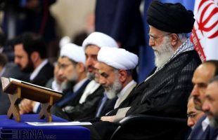Supreme Leader hosts ceremony on Quran