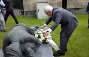 Zarif pays tribute to chemical weapons victims