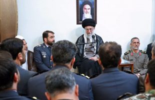 SL meets commanders of Khatam ol-Anbia Air Defense Base