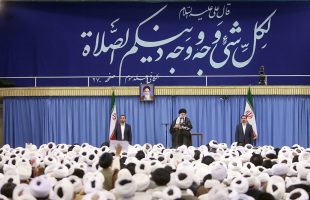 SL receives prayers leaders of Tehran mosques