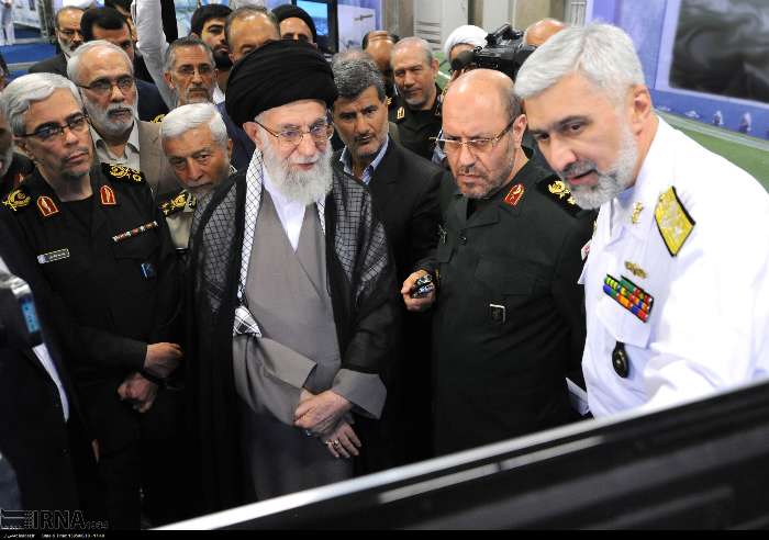Supreme Leader visits Defense Ministry Achievements Expo