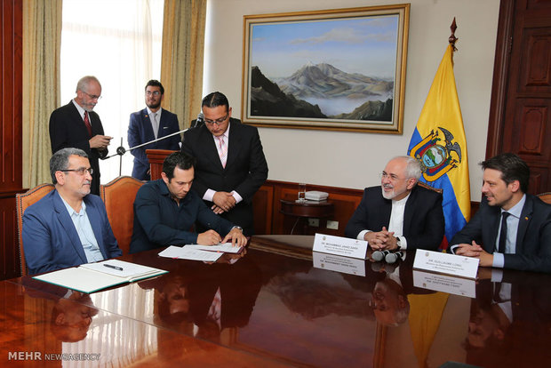 Zarif, Ecuadorian counterpart talk bilateral ties (10)