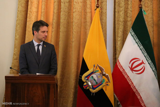 Zarif, Ecuadorian counterpart talk bilateral ties (4)