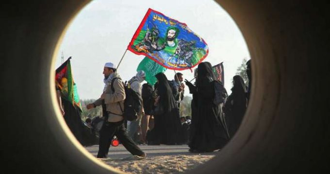 arbaeen-pilgrims-walking-from-najaf-to-karbala