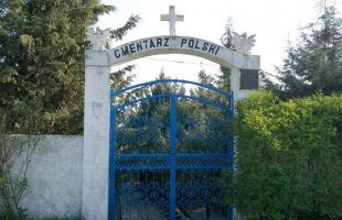 polish-cemetery-in-bandar-anzali