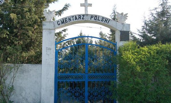 polish-cemetery-in-bandar-anzali