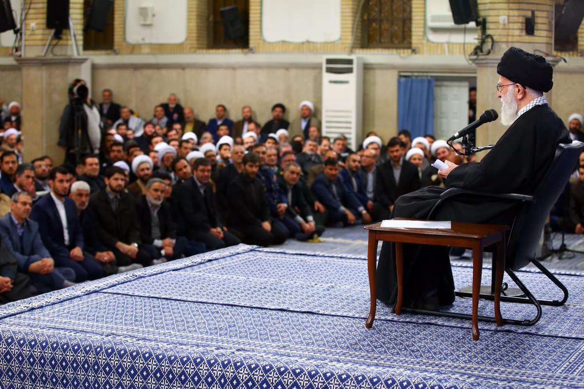 Photos: Leader receives thousands of people from Tabriz