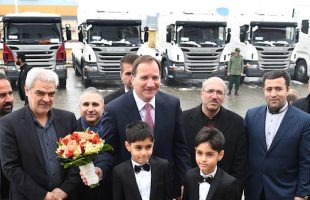 Löfven visited the Scania truck factory in Qazvin