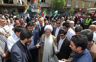 Ayatollah Makarem Shirazi attends Quds Day rallies