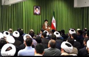 Supreme Leader receives elite Iranian students