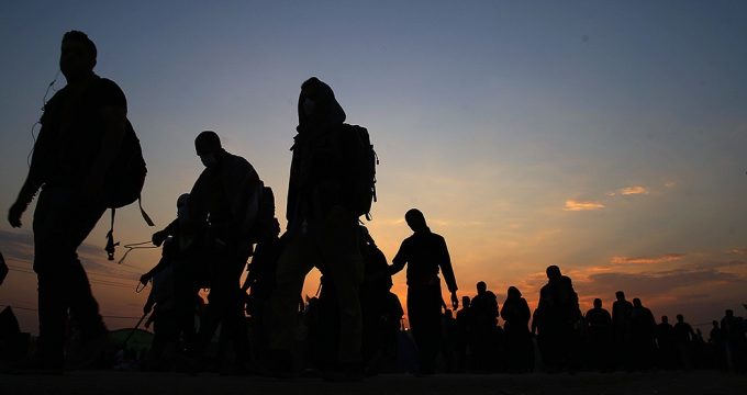 Arbaeen pilgrims walking from Najaf to Karbala