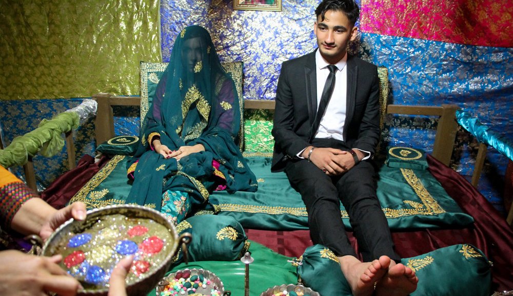 Photos Amazing Wedding Rituals Of Southern Iran 