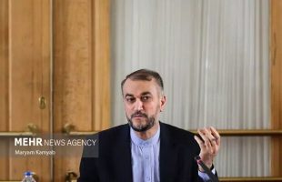 Iran's FM congratulates Georgian, Guyanese counterparts on national day