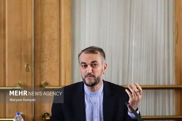 Iran’s FM congratulates Georgian, Guyanese counterparts on national day