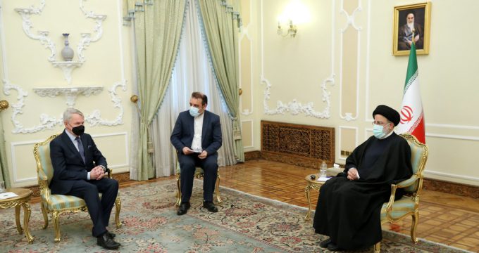Eabrahim Raeisi (R) meets Finnish Foreign Minister and says about JCPOA