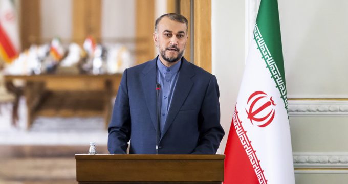 FM: Iran not to abandon demanding even a drop of its water share