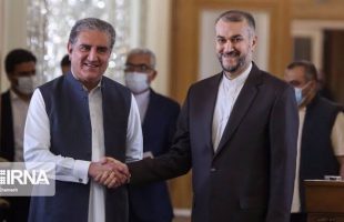 Iran, Pakistan FM’s to discuss Vienna talks in China