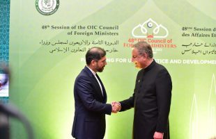 Iranian Foreign Ministry spokesman meets with Pakistani FM