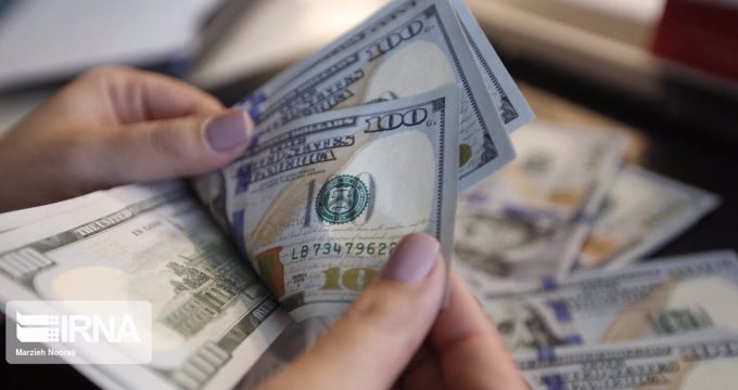 Traders hail Iran's decision to scrap tax on import of foreign currency