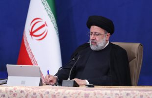 President stresses right to information on nat’l journalists’ day