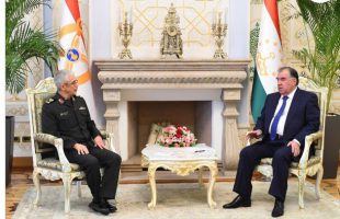 Iranian military chief, Tajik president insist on need to establish peace in Afghanistan