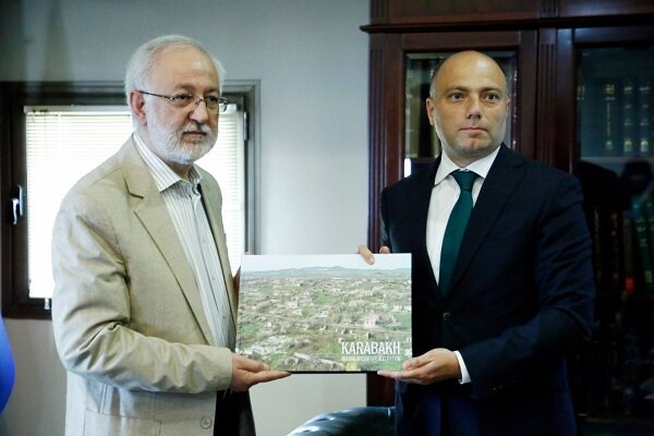Iran, Azerbaijan national libraries to boost coop.