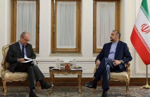 Iran FM urges Sweden to respect ‘basic rights’ of wrongfully-jailed national