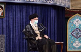 Leader: Iran standing up against arrogant powers’ plots, rejected their demands