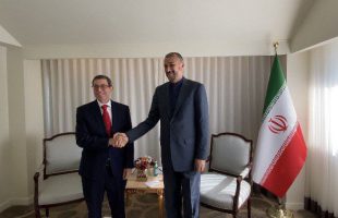 Iran, Cuba FMs discuss economic cooperation, fight against sanctions