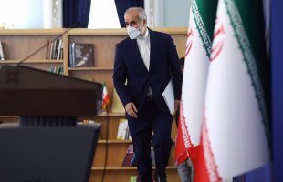 Iran expels two German diplomats over Germany interventions
