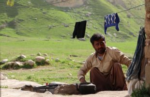 Iran’s ‘Derb’ wins 3 Continents Festival Golden Air Balloon award