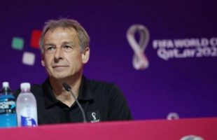 Klinsmann to call Queiroz to calm things down