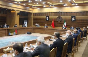 Minister: Iran, China finalize MoUs to implement 25-year deal