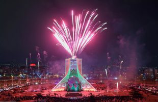 Congratulatory messages pour in on eve of Islamic Revolution anniversary