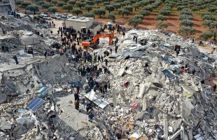 Powerful quake kills thousands in Turkey, Syria